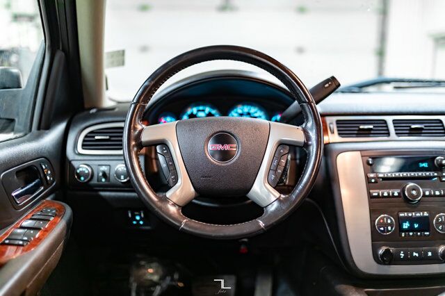 2009 GMC Sierra 2500HD 4x4 Crew Cab SLT Z71 Diesel Leather Roof Red Deer AB