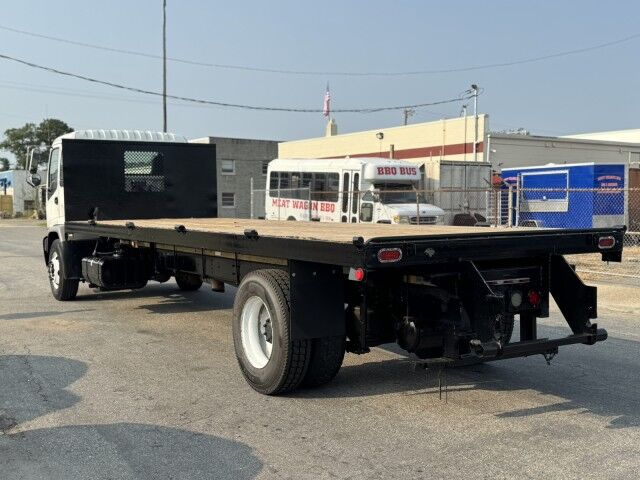 2009 GMC T Series 26' Flatbed  Henrico VA
