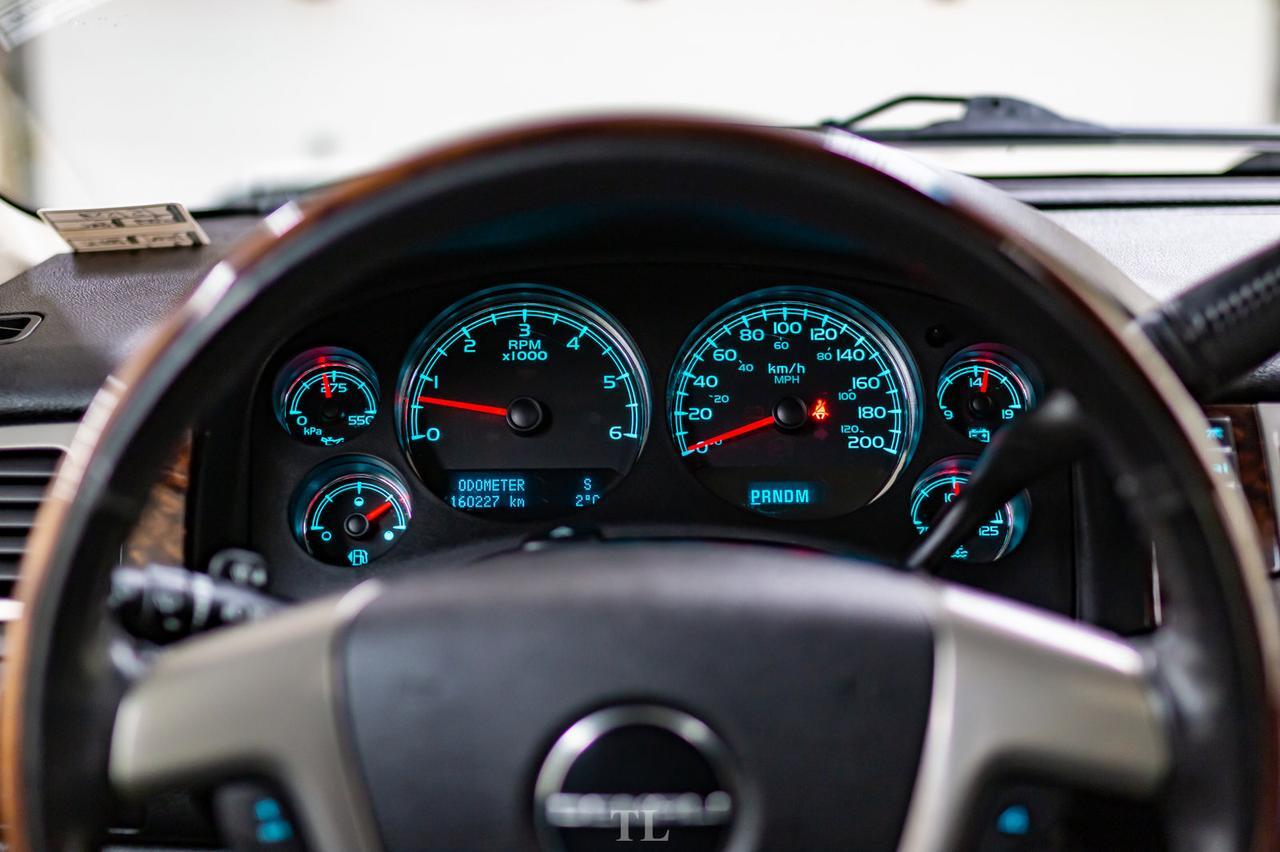 2009 GMC Yukon AWD Denali Leather Roof Nav TV BCam Red Deer AB