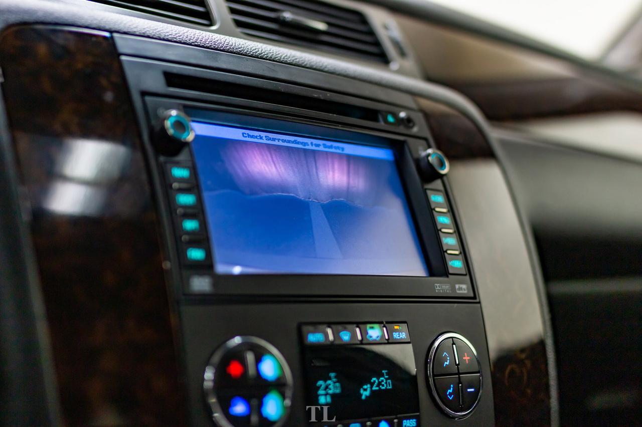 2009 GMC Yukon AWD Denali Leather Roof Nav TV BCam Red Deer AB