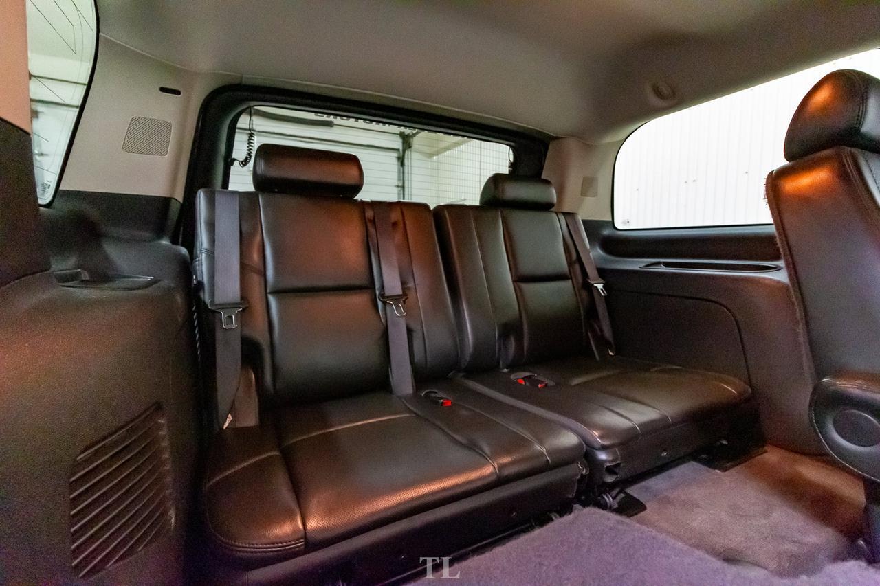 2009 GMC Yukon AWD Denali Leather Roof Nav TV BCam Red Deer AB