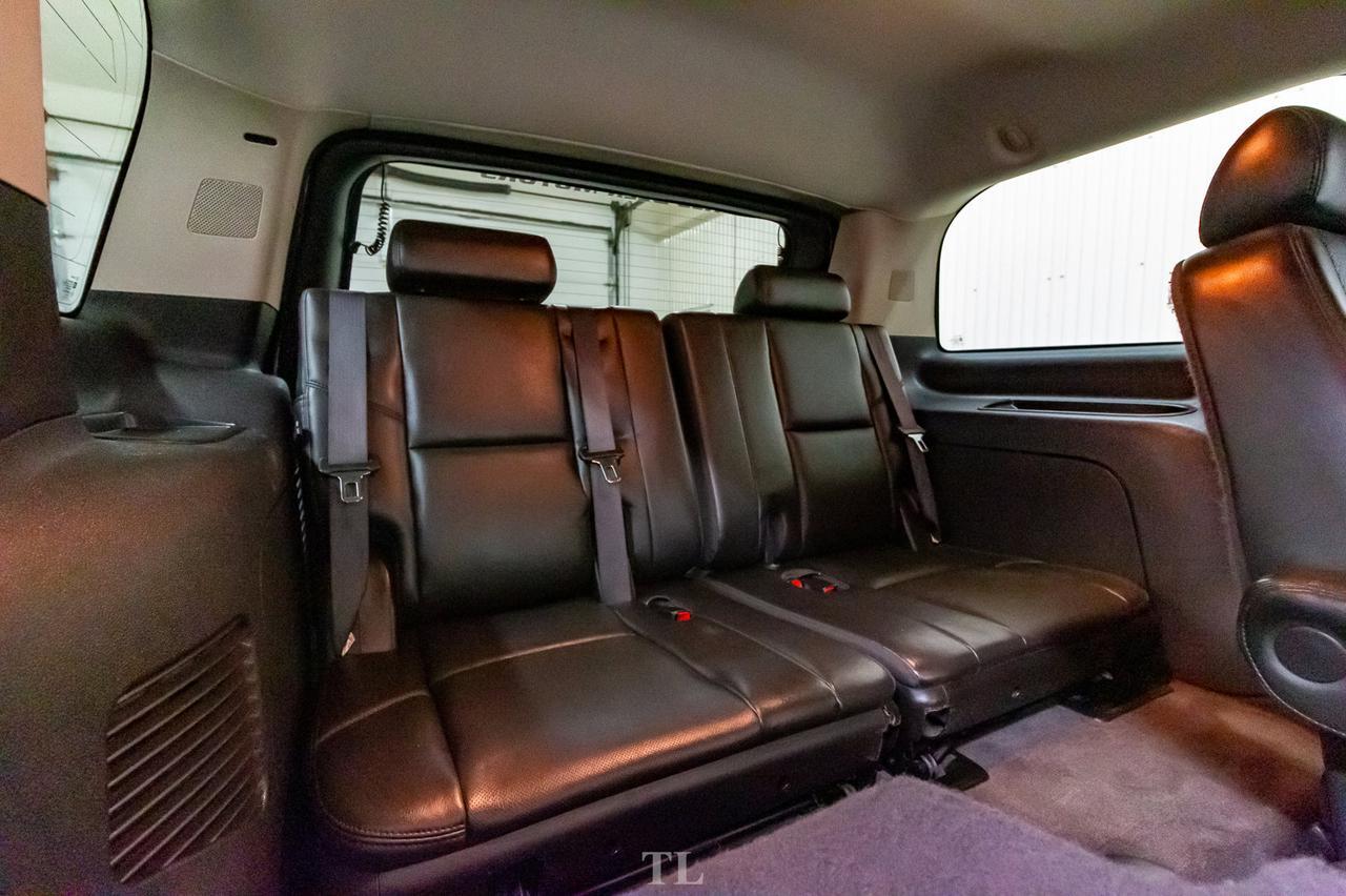 2009 GMC Yukon AWD Denali Leather Roof Nav TV BCam Red Deer AB