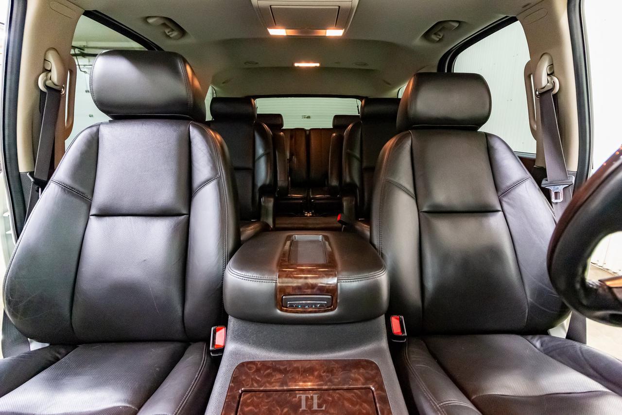 2009 GMC Yukon AWD Denali Leather Roof Nav TV BCam Red Deer AB
