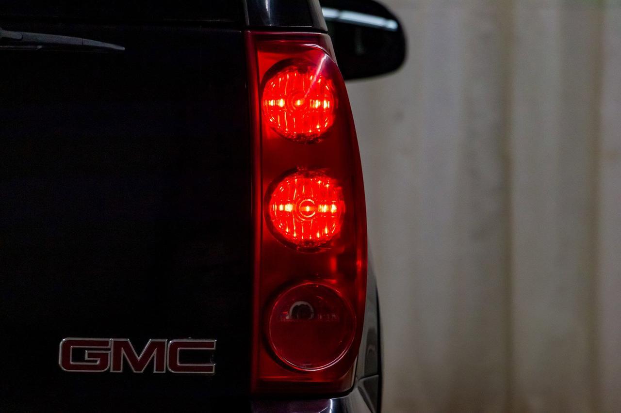 2009 GMC Yukon AWD SLT Leather Roof Red Deer AB