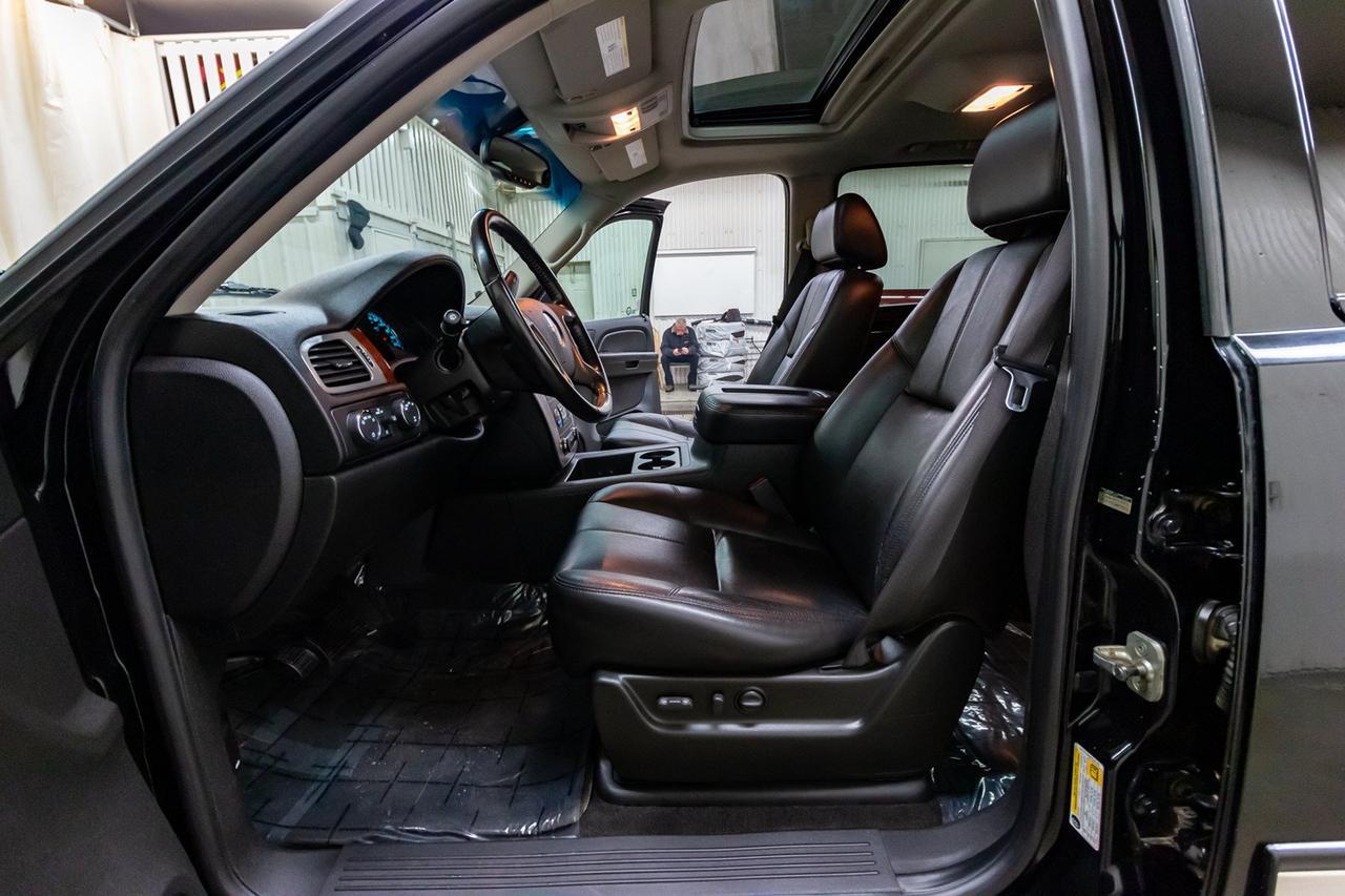 2009 GMC Yukon AWD SLT Leather Roof Red Deer AB