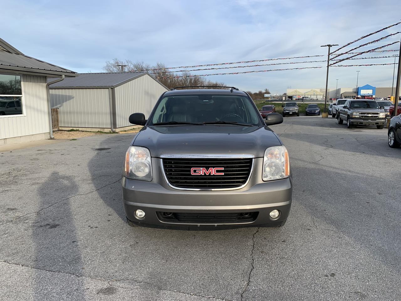 2009 GMC Yukon XL 1500 SLT Sport Utility 4D