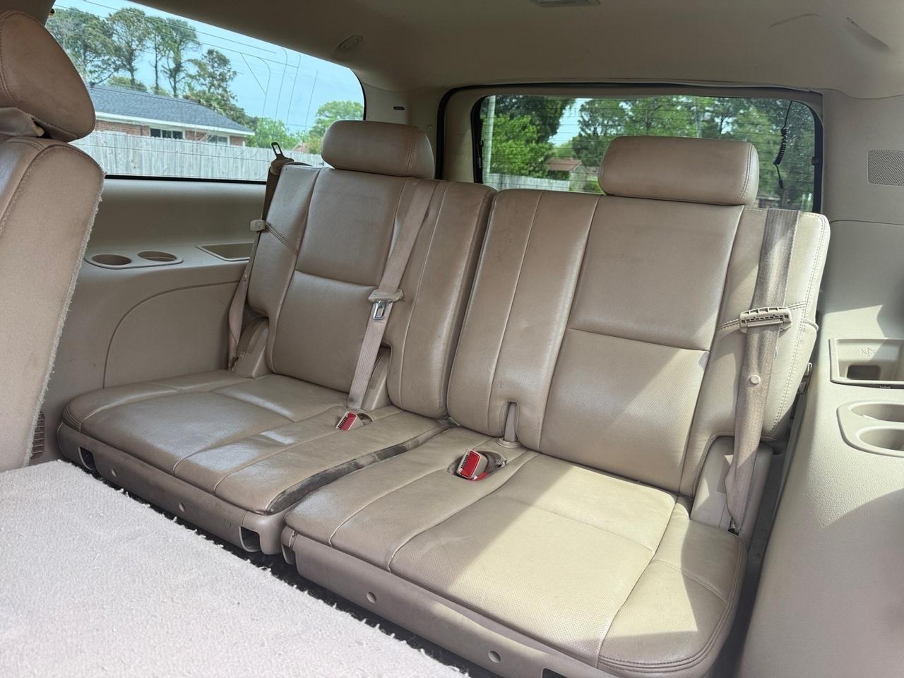 2009 GMC Yukon XL DENALI, HEATED/VENTILATED SEATS, HEATED REAR SEATS, SUNROOF, TOW PACKAGE, RUNNING BOARDS, DVD ENTERTAINMENT, POWER MIRRORS, UNIVERSAL GARAGE DOOR OPENER, 3RD ROW, THIS IS THE PERFECT FAMILY VEHICLE! Norfolk VA