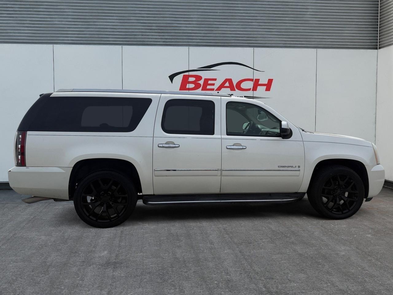 2009 GMC Yukon XL DENALI, HEATED/VENTILATED SEATS, HEATED REAR SEATS, SUNROOF, TOW PACKAGE, RUNNING BOARDS, DVD ENTERTAINMENT, POWER MIRRORS, UNIVERSAL GARAGE DOOR OPENER, 3RD ROW, THIS IS THE PERFECT FAMILY VEHICLE! Norfolk VA