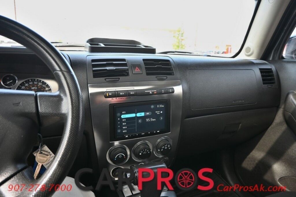 2009 HUMMER H3T - 4X4 - Adventure Appearance PKG - Auto Start - Apple Carplay & Android Auto - Power Driver Seat - Snorkel - Sunroof - Engine Block Heater - Winch - Bedliner -Tow PKG - Low Miles Anchorage AK
