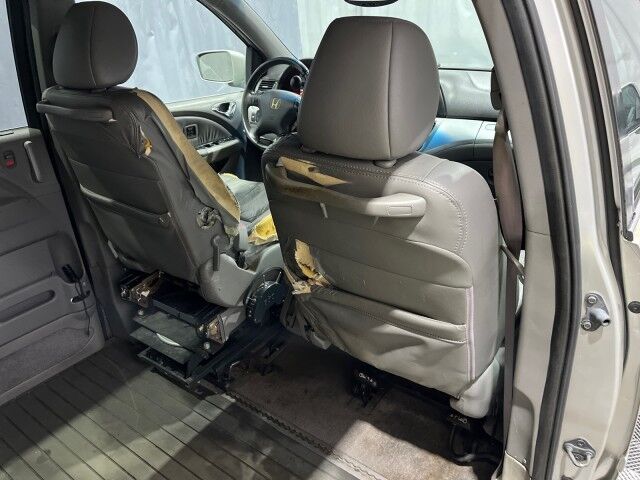 2009 Honda Odyssey Touring Lowered Floor Wheelchair Van Handicap Equipped Ashland VA