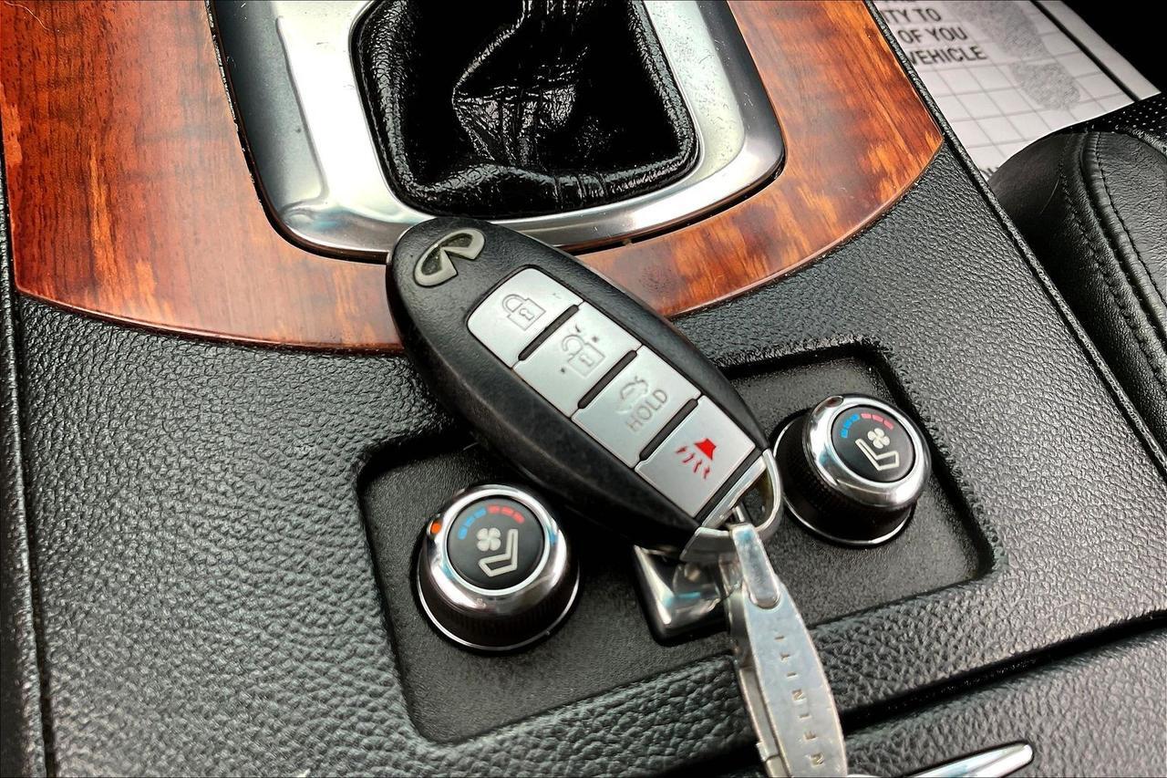 2009 INFINITI G37 BASE Houston TX