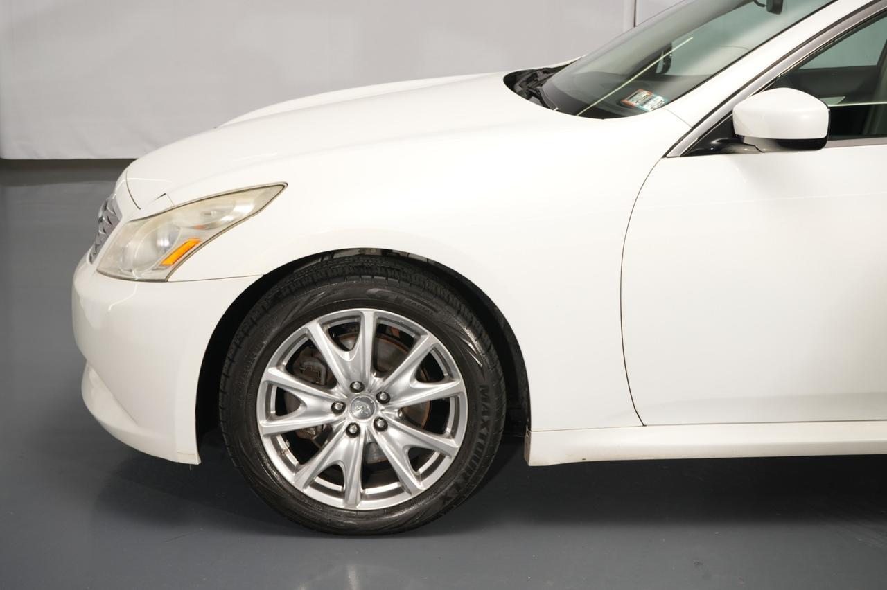 2009 INFINITI G37 Sedan AWD x Sport Package