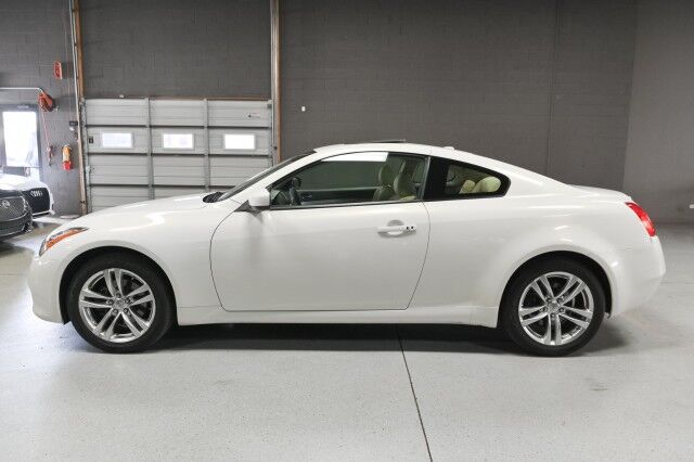 2009 INFINITI G37 X AWD 2dr Coupe