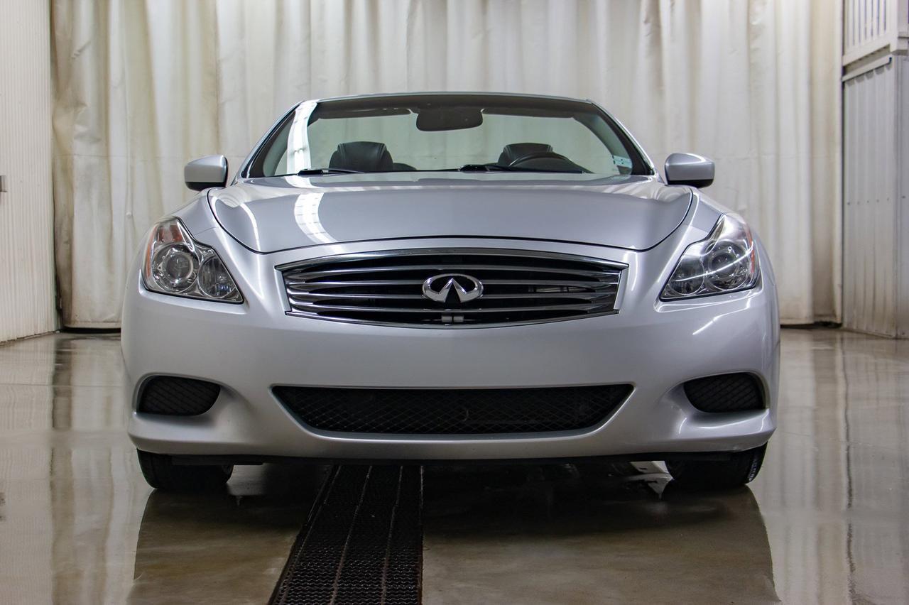 2009 Infiniti G37 S Convertible Leather BCam Red Deer AB