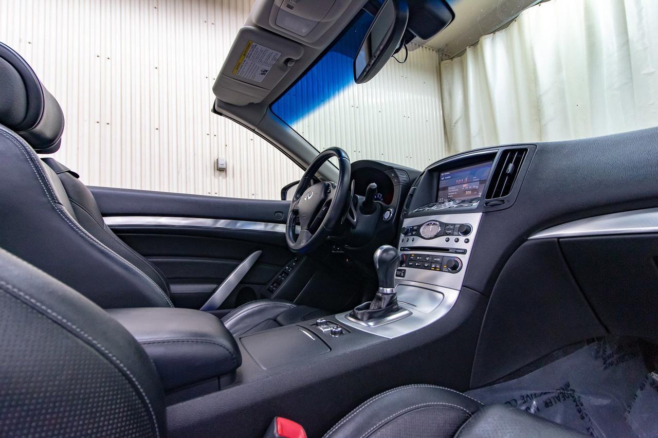 2009 Infiniti G37 S Convertible Leather BCam Red Deer AB