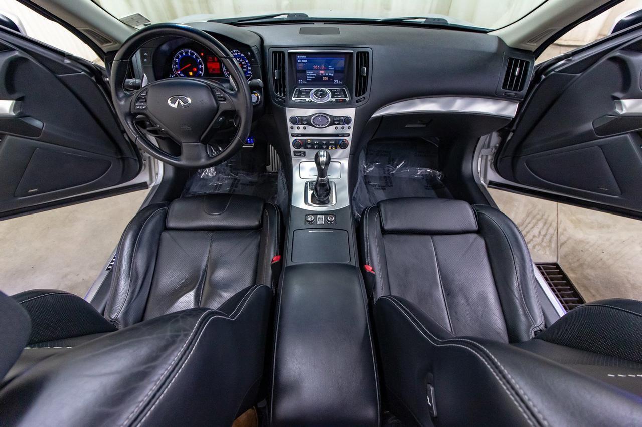 2009 Infiniti G37 S Convertible Leather BCam Red Deer AB