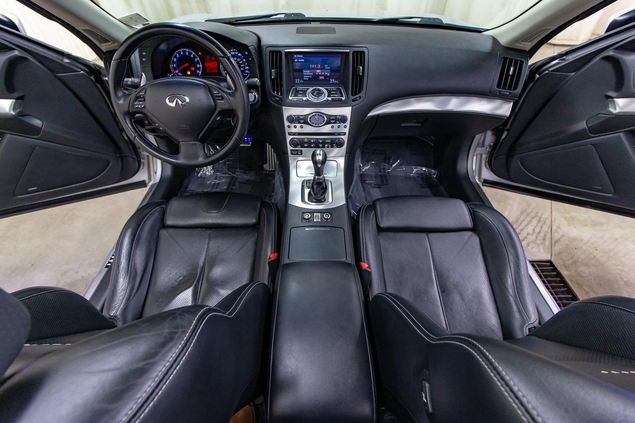 2009 Infiniti G37 S Convertible Leather BCam Red Deer AB