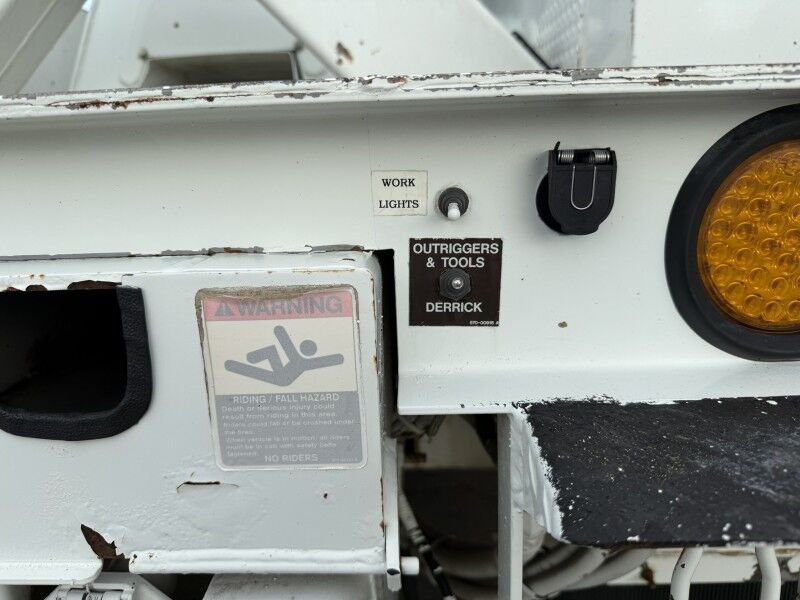 2009 International 4000 Diesel Crane 36k mi's Collinsville OK