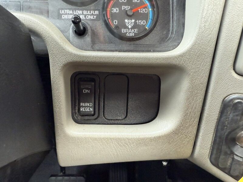 2009 International 4000 Diesel Crane 36k mi's Collinsville OK