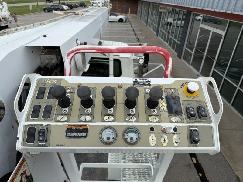 2009 International 4000 Diesel Crane 36k mi's Collinsville OK