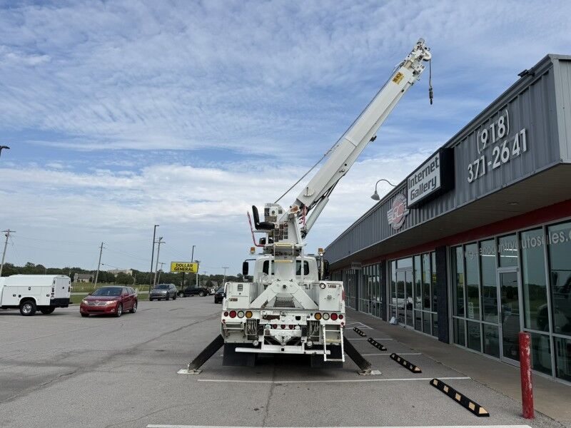 2009 International 4000 Diesel Crane 36k mi's Collinsville OK