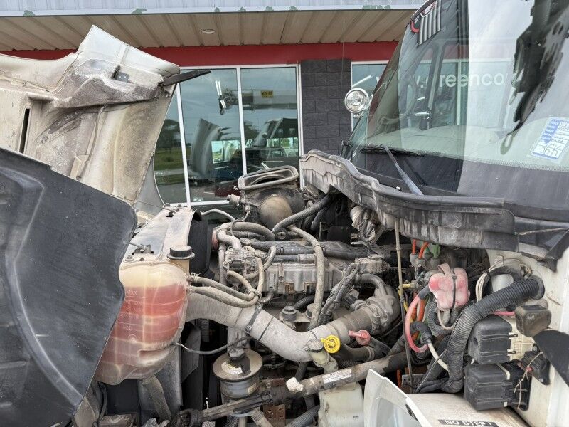 2009 International 4000 Diesel Crane 36k mi's Collinsville OK