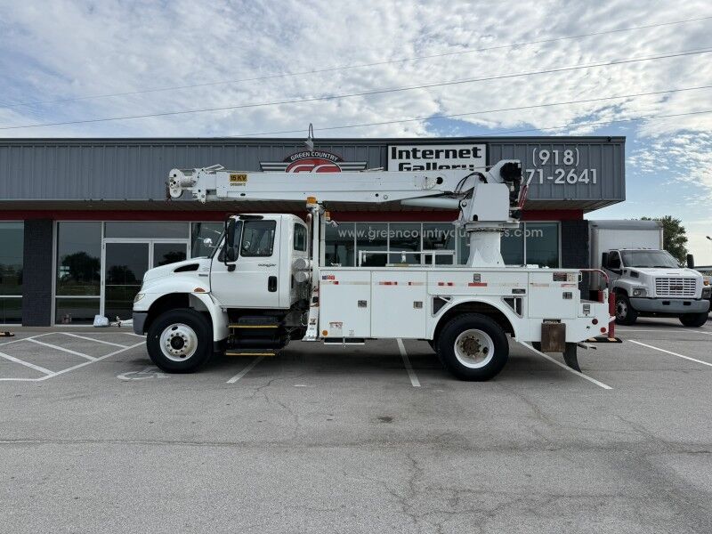 2009 International 4000 Diesel Crane 36k mi's Collinsville OK