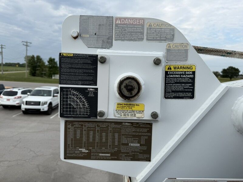2009 International 4000 Diesel Crane 36k mi's Collinsville OK