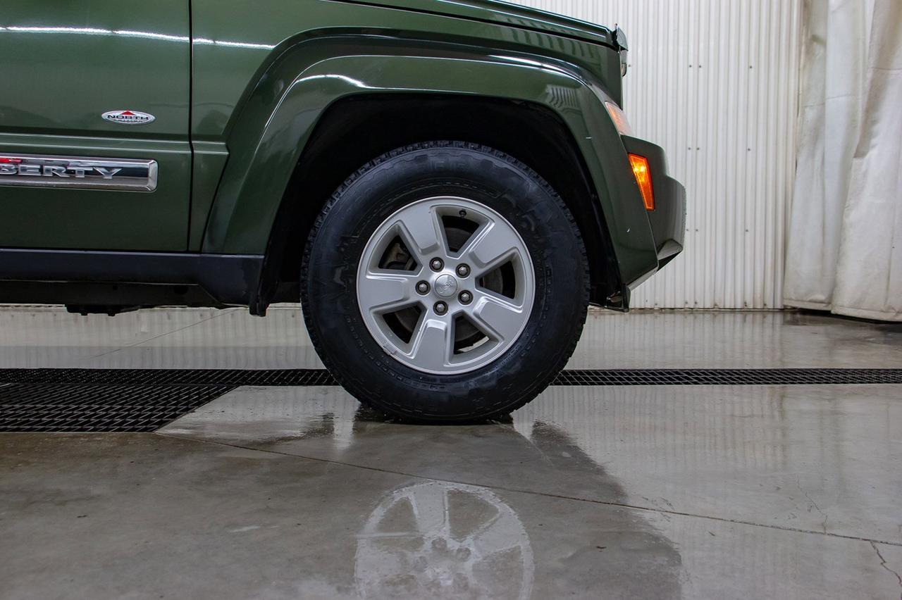2009 Jeep Liberty 4x4 North Edition Roof Remote Start Red Deer AB