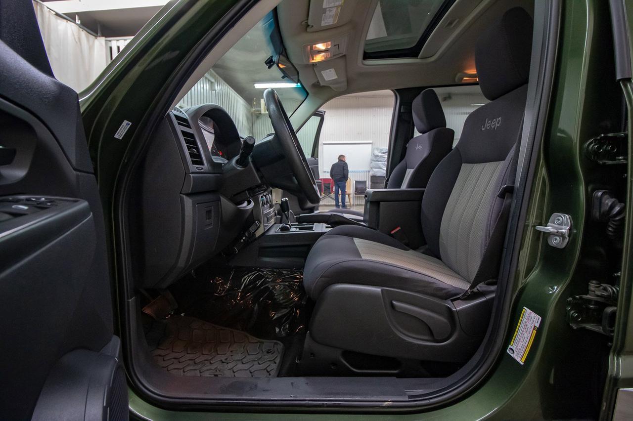 2009 Jeep Liberty 4x4 North Edition Roof Remote Start Red Deer AB