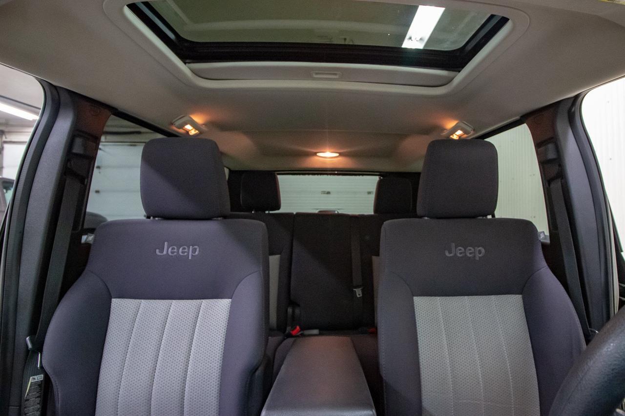 2009 Jeep Liberty 4x4 North Edition Roof Remote Start Red Deer AB