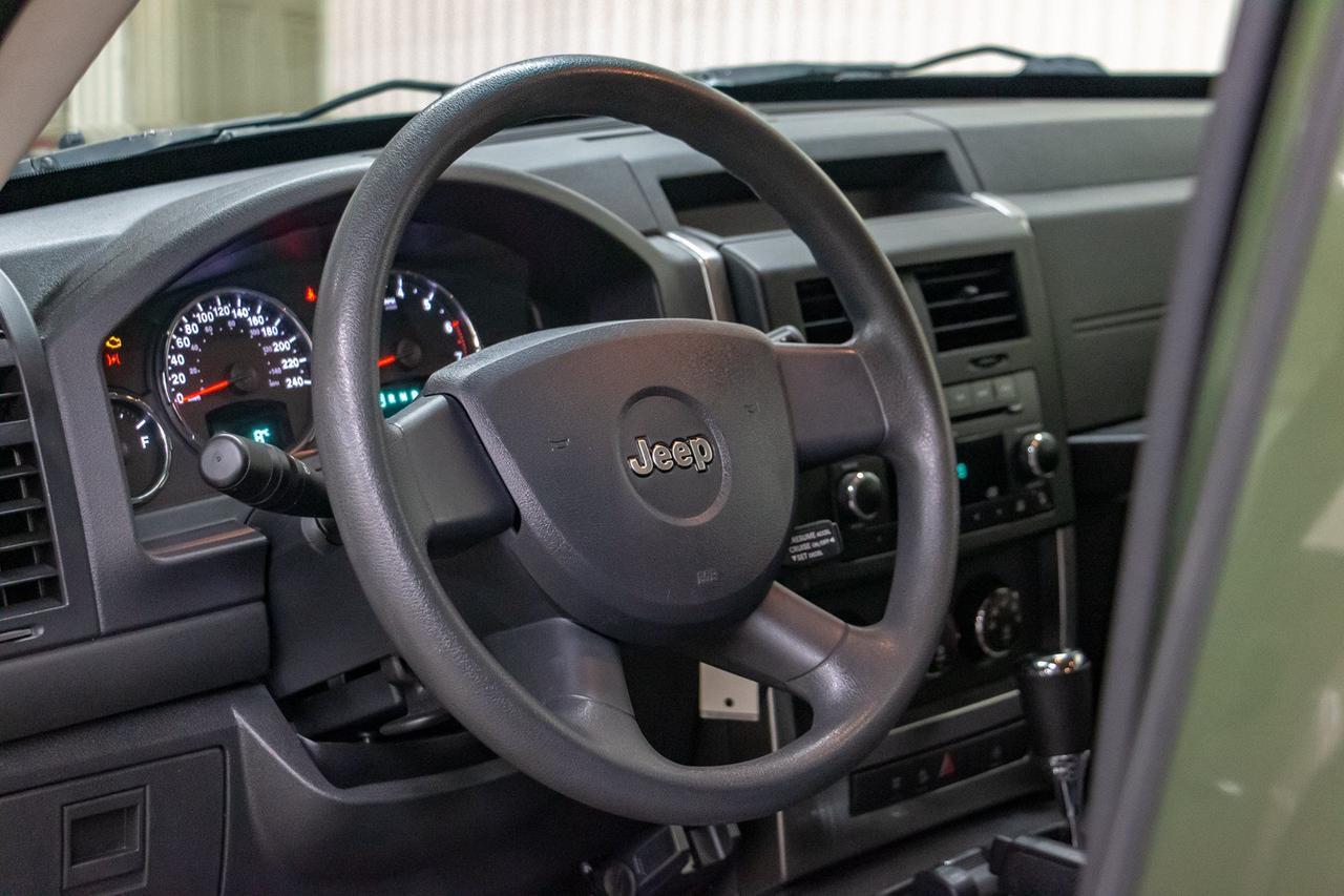 2009 Jeep Liberty 4x4 North Edition Roof Remote Start Red Deer AB