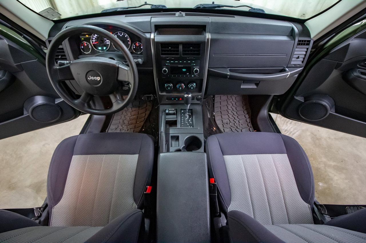 2009 Jeep Liberty 4x4 North Edition Roof Remote Start Red Deer AB