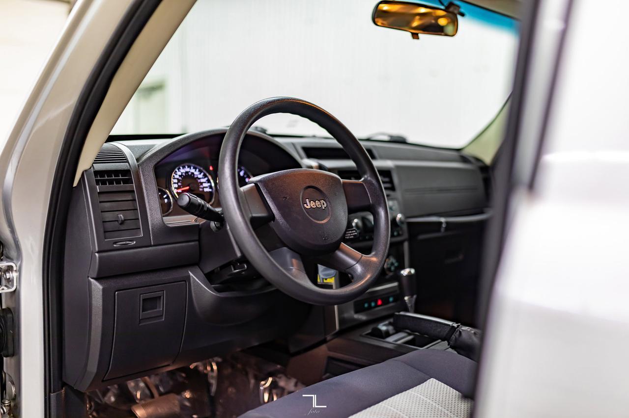 2009 Jeep Liberty 4x4 North Red Deer AB