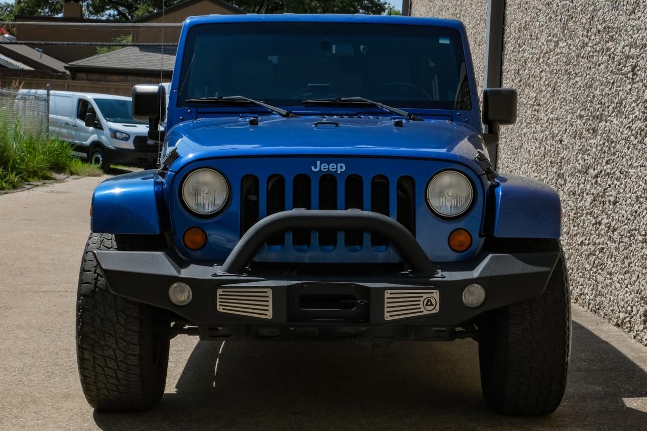 2009 Jeep Wrangler Unlimited Sahara photo 6