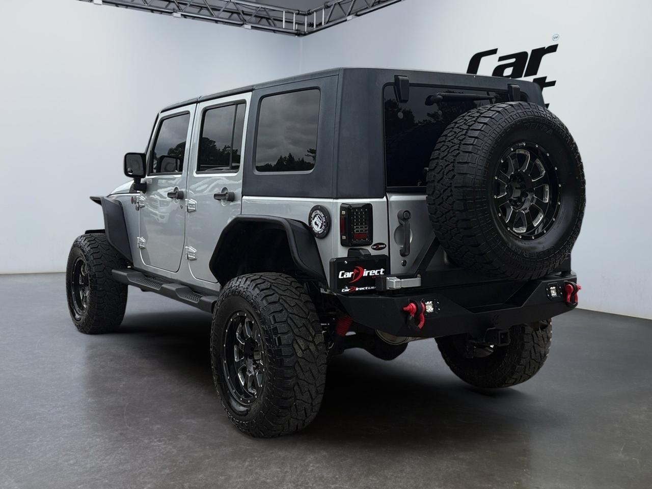 2009 Jeep Wrangler Unlimited Sahara, RUNNING BOARDS, TOW PACKAGE, BRUSH GUARD, LIGHT BAR, BACKUP CAMERA, BLUETOOTH, HARD TOP, LIFTED, METAL BUMPERS, LOW MILES, RIDE TOUGH IN THIS BIG JEEP! Virginia Beach VA