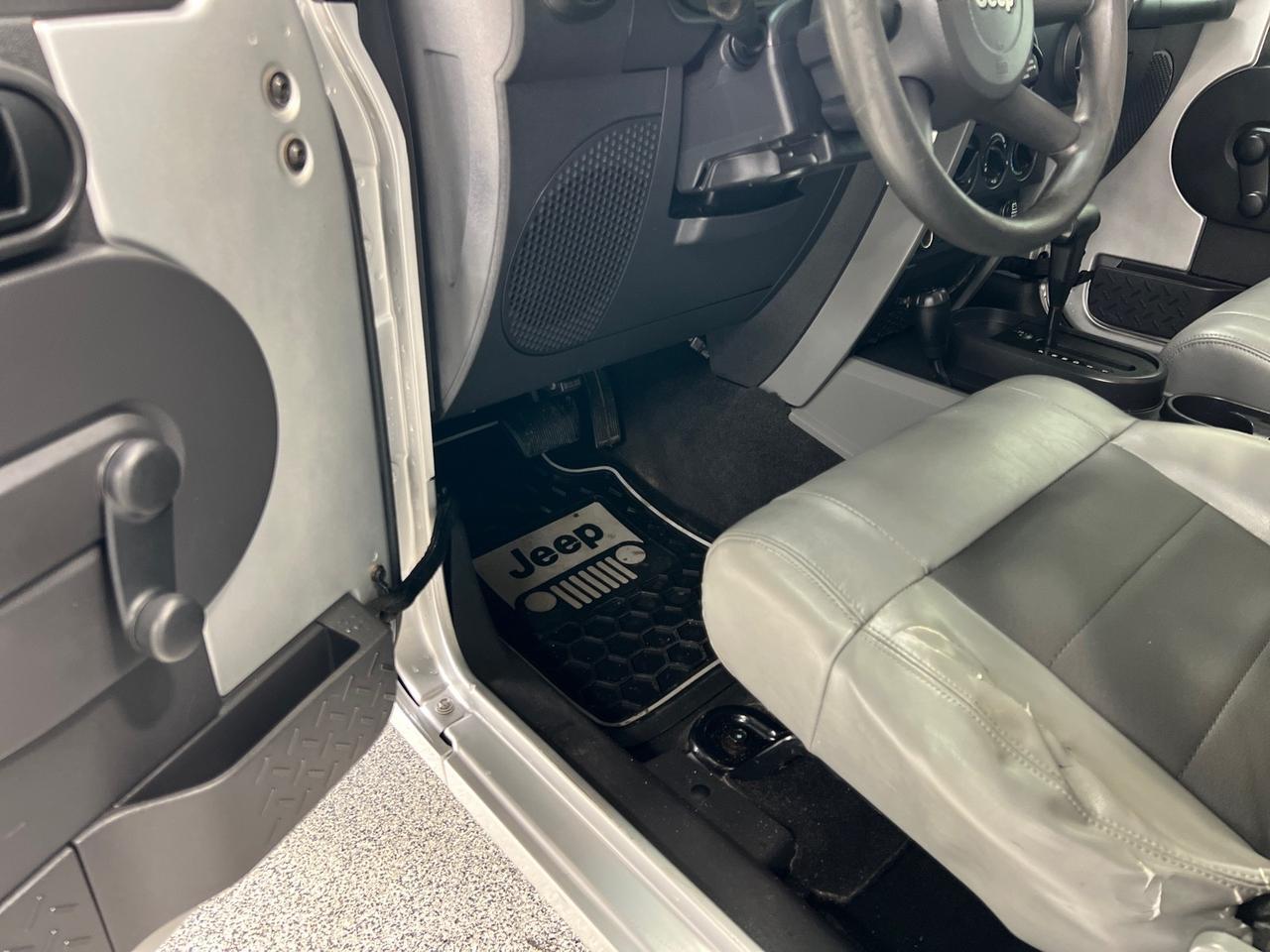 2009 Jeep Wrangler X, Leather, Hard Top, New Wheels and 33in Tires Houston TX