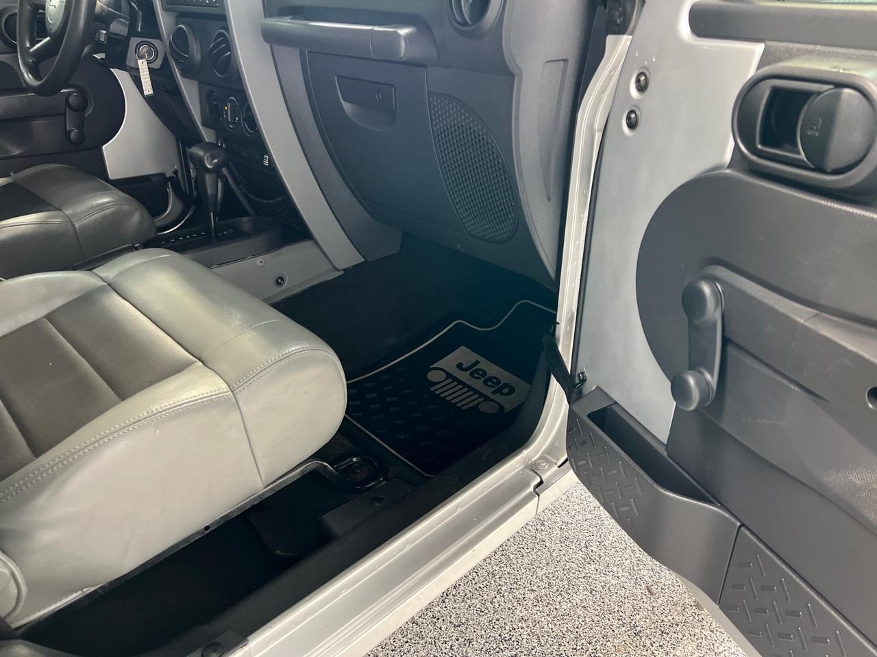 2009 Jeep Wrangler X, Leather, Hard Top, New Wheels and 33in Tires Houston TX