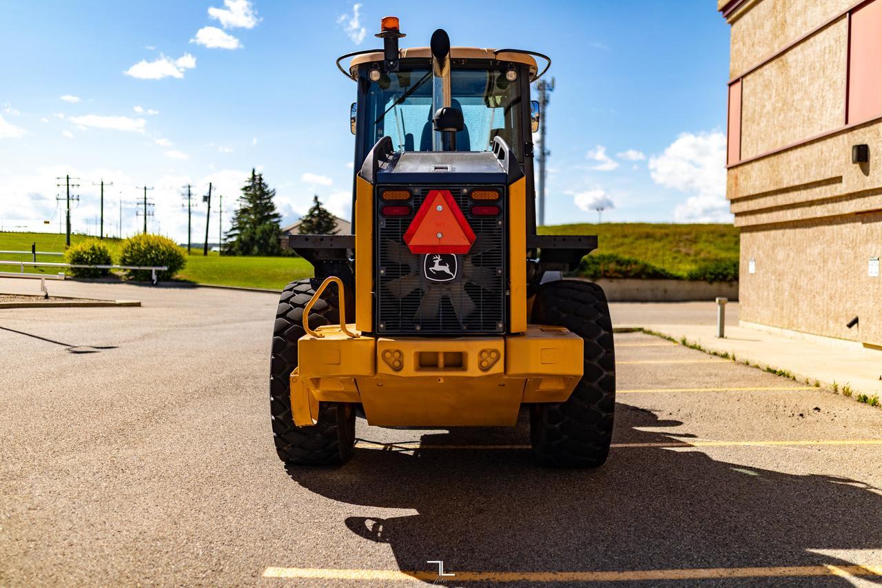 2009 John Deere 544K Wheel Loader 4WD Bucket Diesel Red Deer AB