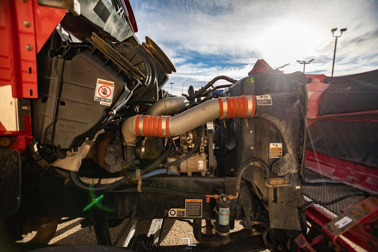 2009 Kenworth T-370 Daycab Picker Deck Red Deer AB