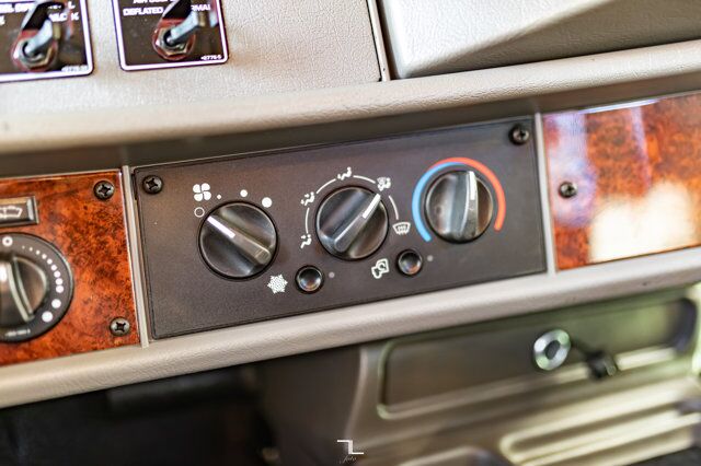 2009 Kenworth T-370 Daycab Picker Deck Red Deer AB