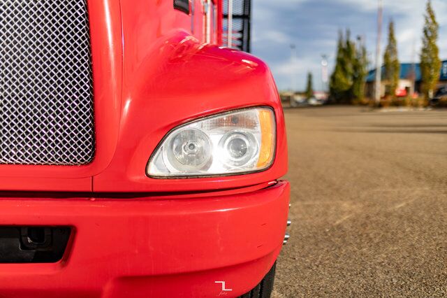 2009 Kenworth T-370 Daycab Picker Deck Red Deer AB