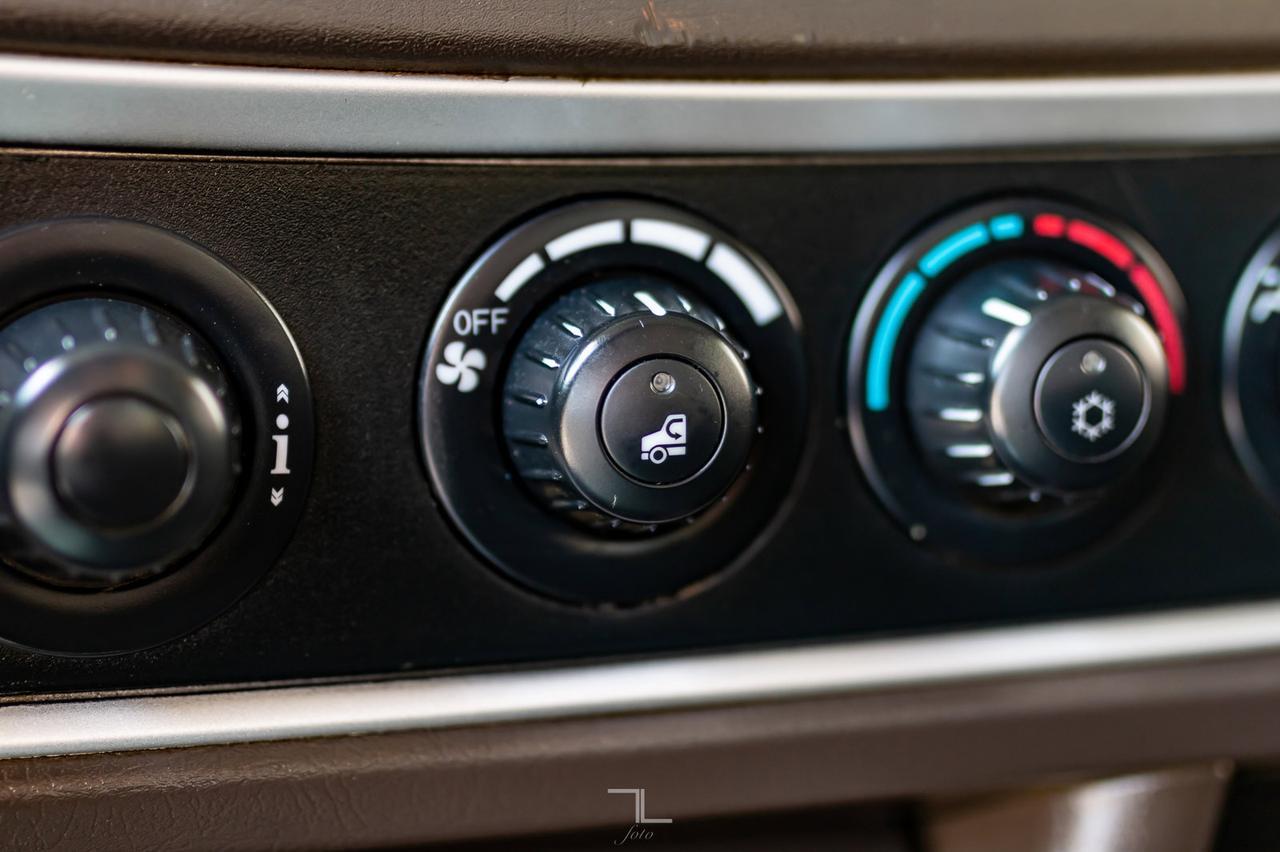 2009 Kenworth T-800 Tractor Extended Daycab Heavy Spec Red Deer AB