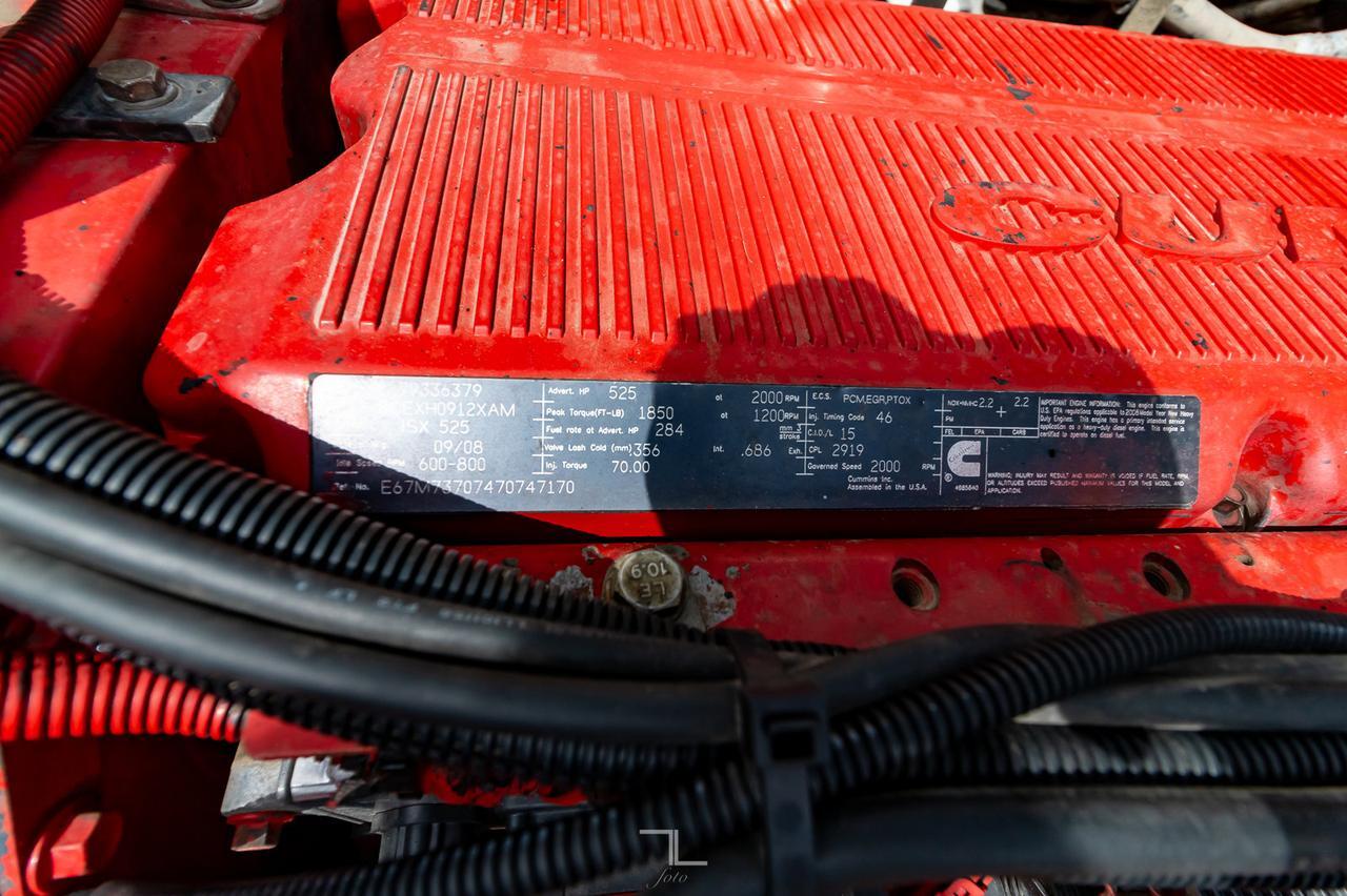 2009 Kenworth T-800 Tractor Extended Daycab Heavy Spec Red Deer AB