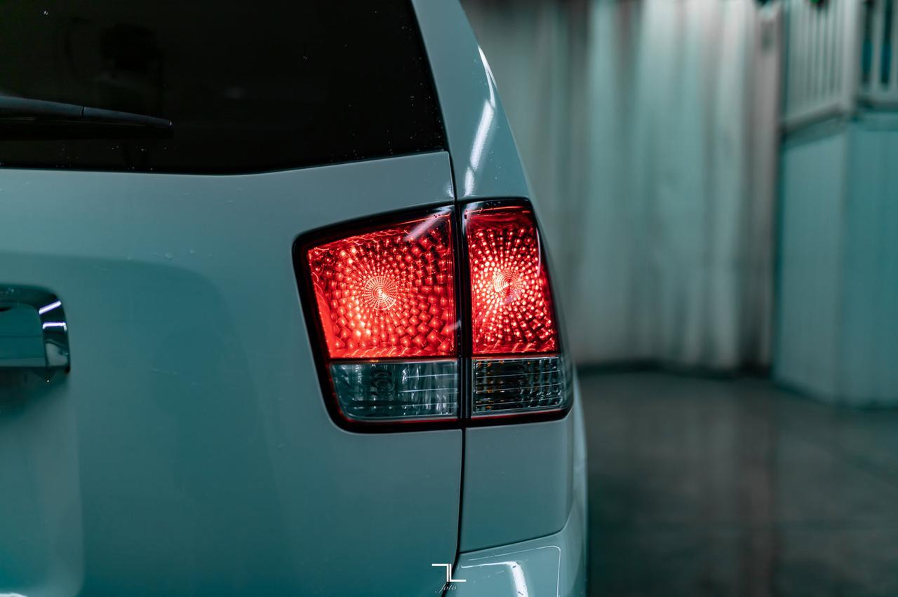 2009 Kia Borrego AWD EX Leather Roof BCam Red Deer AB