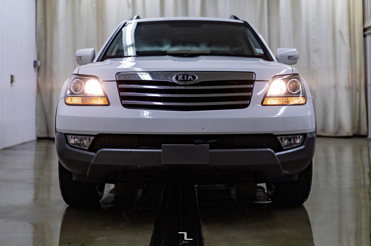 2009 Kia Borrego AWD EX Leather Roof BCam Red Deer AB