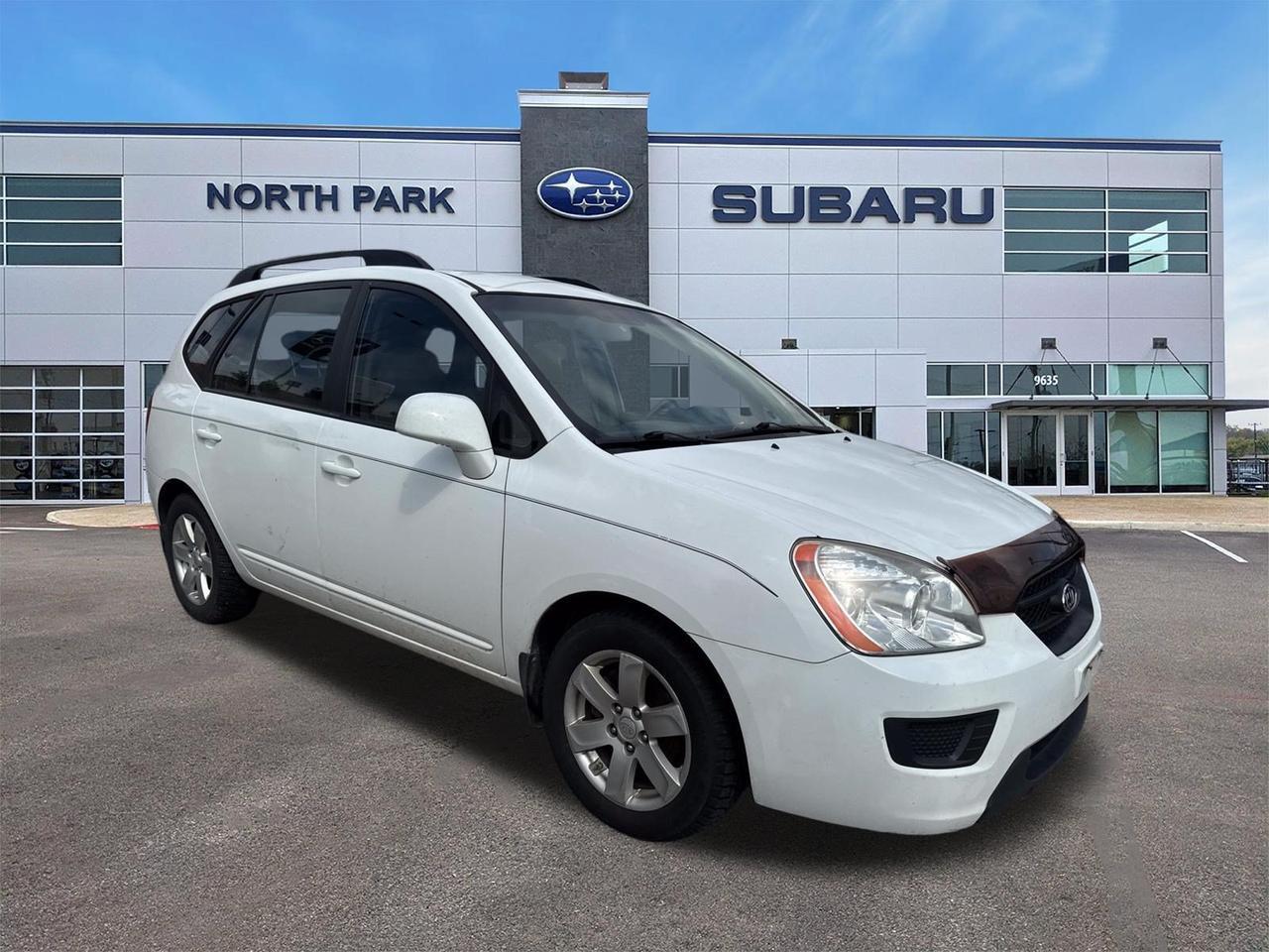 2009 Kia Rondo LX