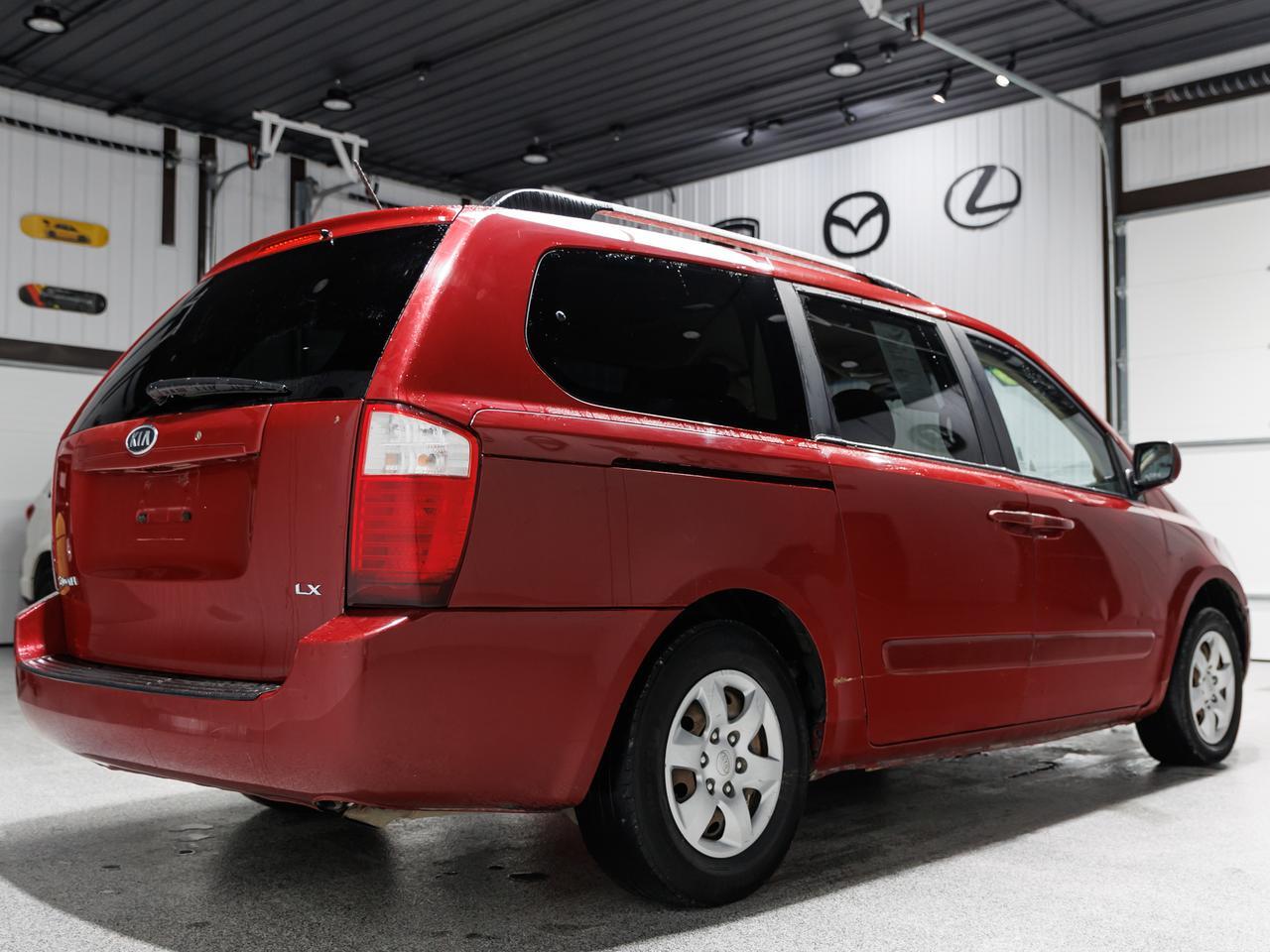 2009 Kia Sedona LX 7-Passenger Cranberry PA