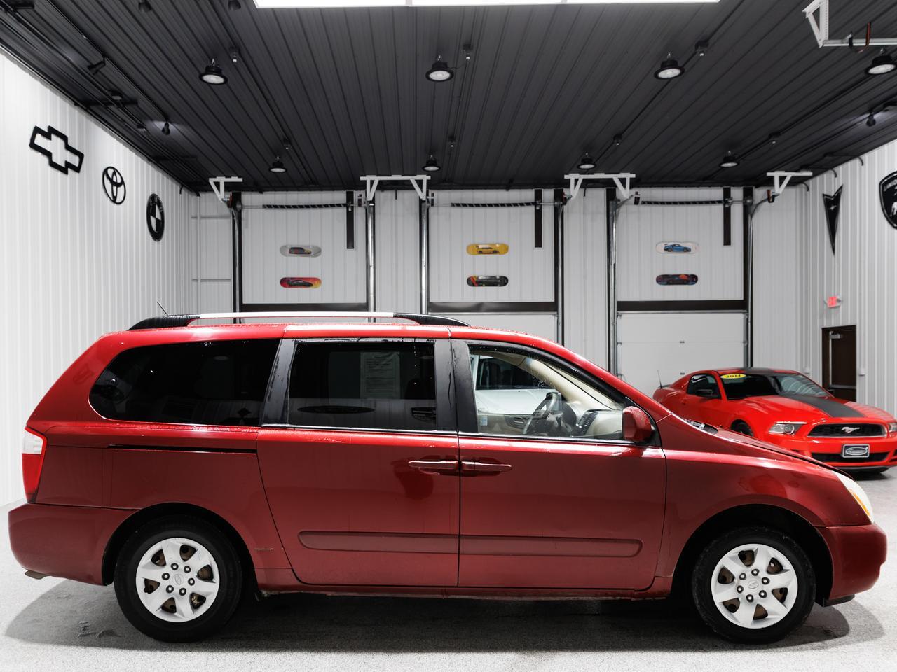 2009 Kia Sedona LX 7-Passenger Cranberry PA