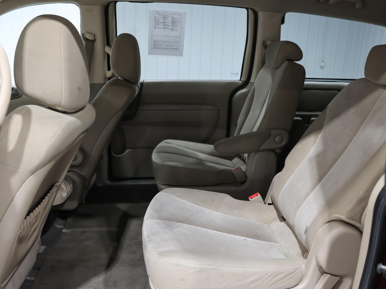 2009 Kia Sedona LX 7-Passenger Cranberry PA